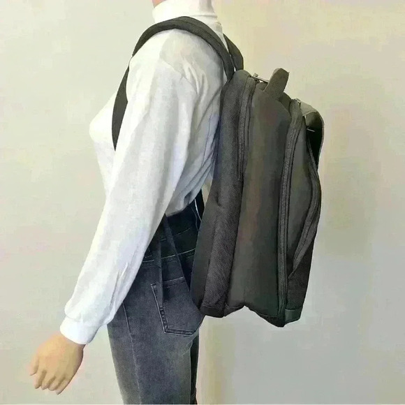 WENGER black backpack.Unisex. Durable. Essential for work, study and  travel. - Picture 15 of 16